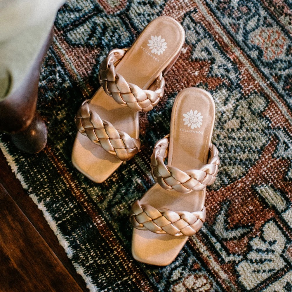 🌟Host Pick🌟 New Yellow Box Carlen Heels - Rose Gold